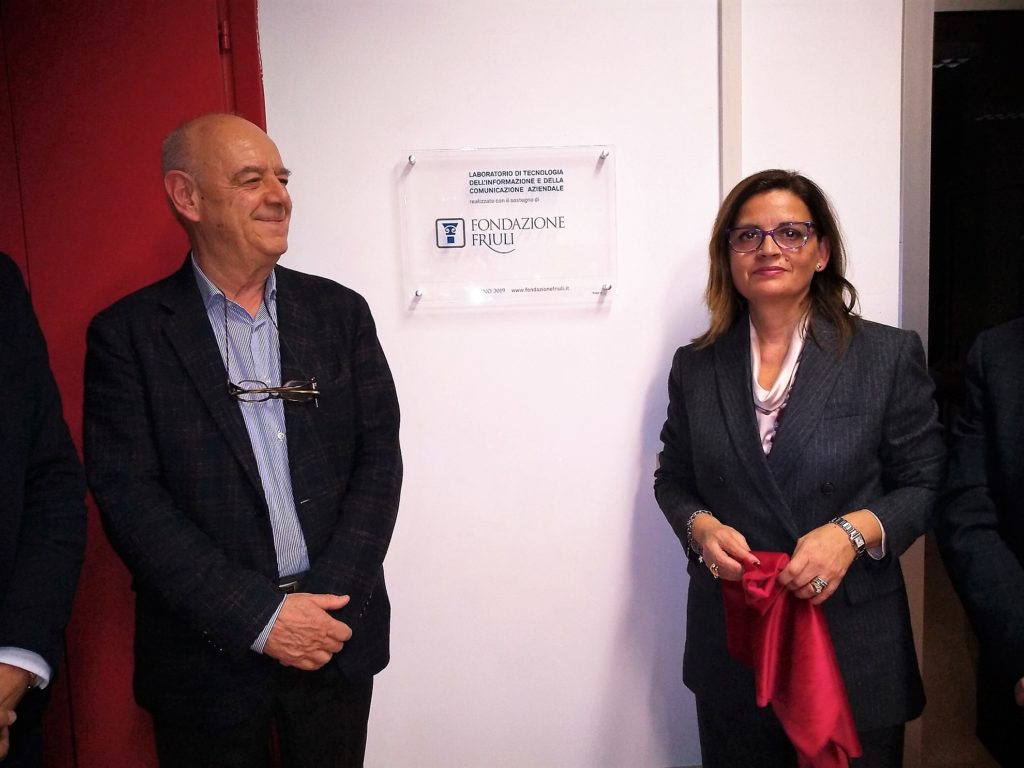 Inaugurato il Laboratorio di Tecnologia dell’Informazione e della Comunicazione Aziendale